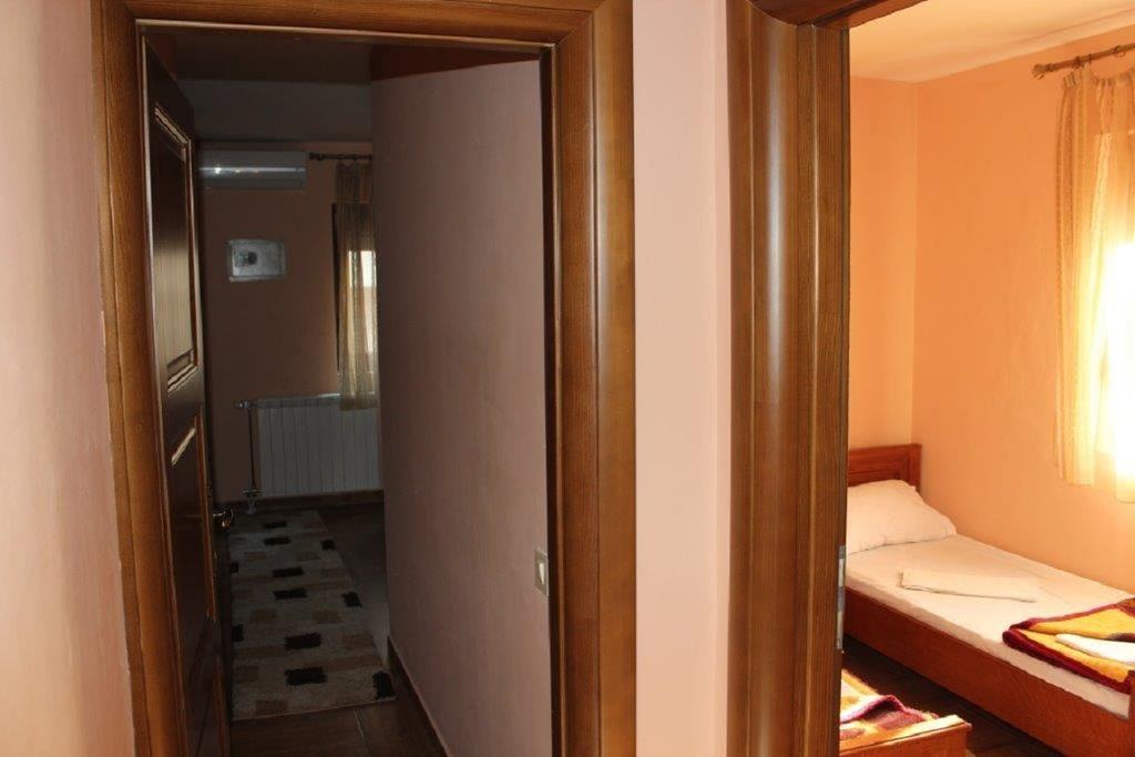 Guest House Zlatibor Budva Oda fotoğraf